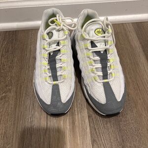 Boys Nike Shoes